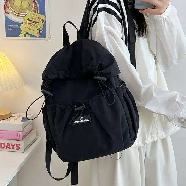 小猪班纳 日系蓬蓬文艺学生休闲书包轻便旅游登山背包 尼龙布 双肩包 男女同款情侣款 多色