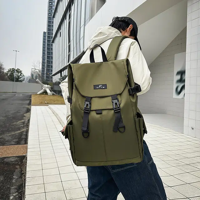 小猪班纳 大容量时尚潮流百搭 尼龙布 双肩包 常规 男款 多色