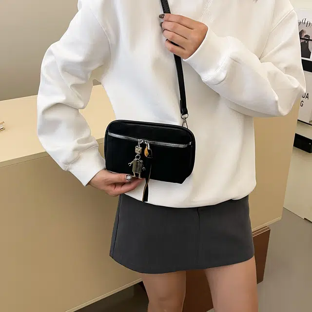 小猪班纳 高级感复古秋冬斜挎百搭洋气 呢绒 单肩包 女款 多色