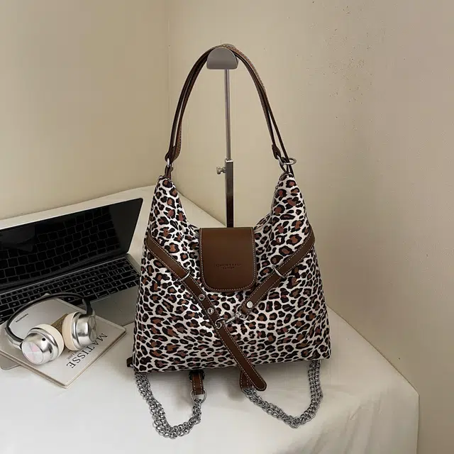 小猪班纳 豹纹磨砂复古高级质感 皮绒 单肩包 女款 多色