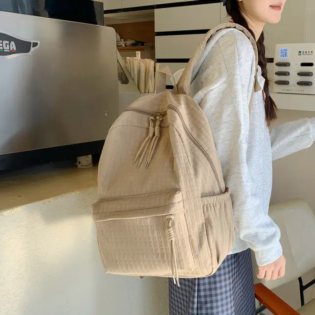 小猪班纳 日系纯色泡芙轻便背包初中大学校园旅行 复合布 双肩包 男女同款情侣款 多色