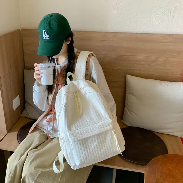 小猪班纳 日系纯色泡芙轻便背包初中大学校园旅行 复合布 双肩包 男女同款情侣款 多色