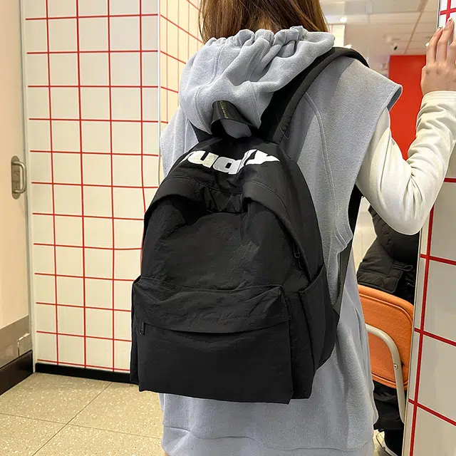 小猪班纳 轻便通勤百搭潮大学生休闲时尚旅行背包 尼龙布 双肩包 男女同款情侣款 多色