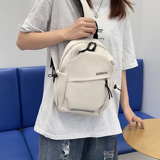 小猪班纳 单肩骑行运动爬山背包 尼龙 胸包 常规 男女同款情侣款 多色