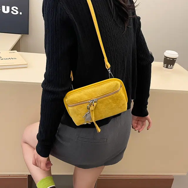 小猪班纳 高级感复古秋冬斜挎百搭洋气 呢绒 单肩包 女款 多色