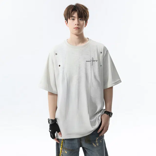 maxim's de paris logoT