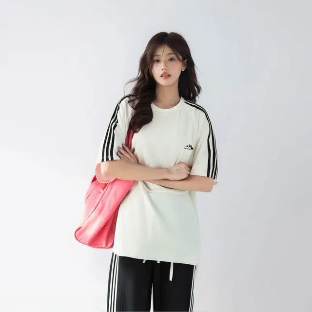 maxim's de paris 260G logoT