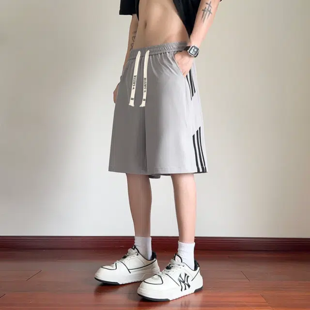 maxim's de paris cleanfitlogo