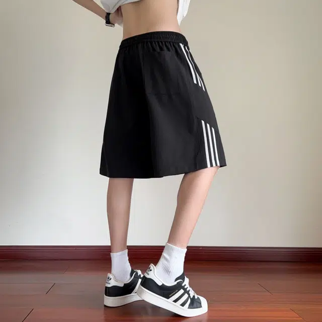 maxim's de paris cleanfitlogo