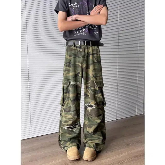 M JEANS STUDIOS 7 vibe