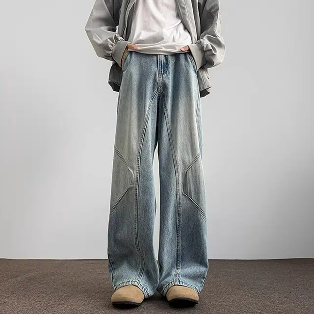 M JEANS STUDIOS 7