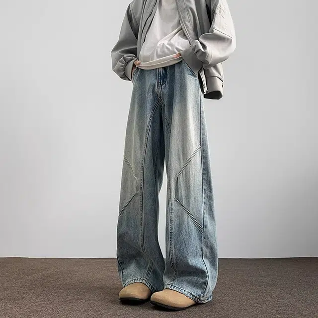 M JEANS STUDIOS 7