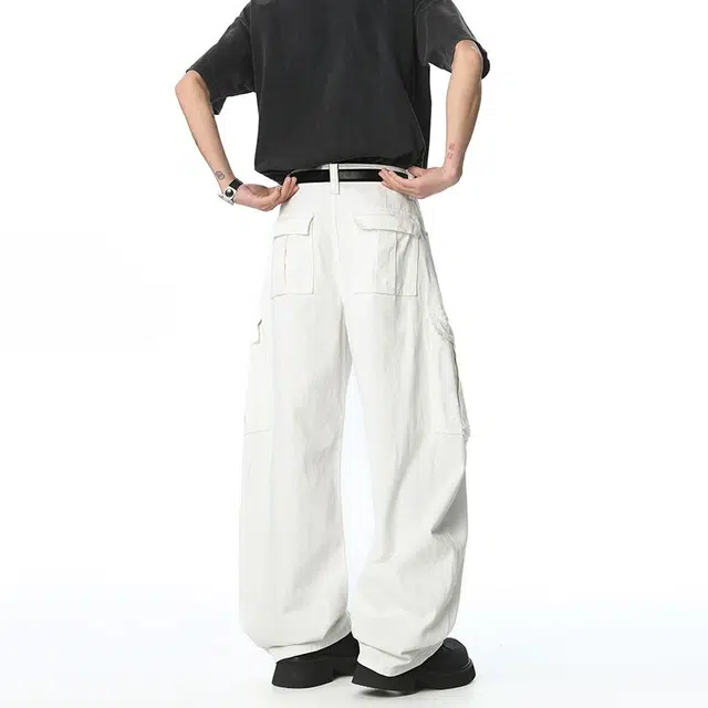 M JEANS STUDIOS 7