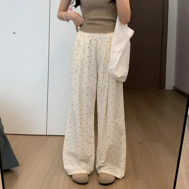 M JEANS STUDIOS 7 CleanFit