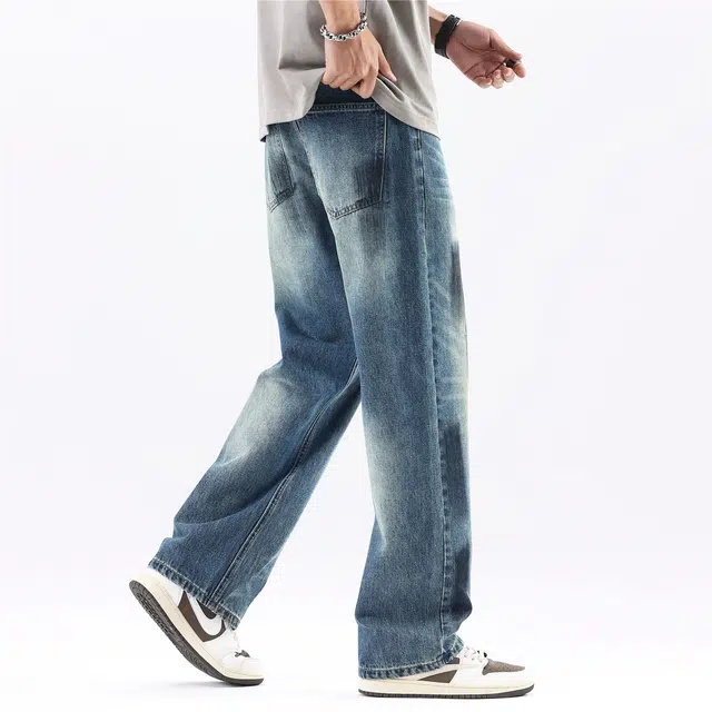 M JEANS STUDIOS 7