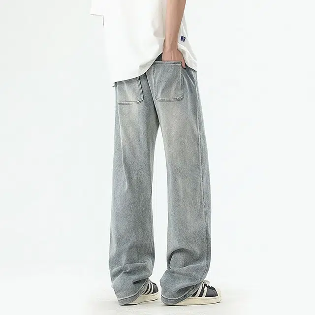 M JEANS STUDIOS 7