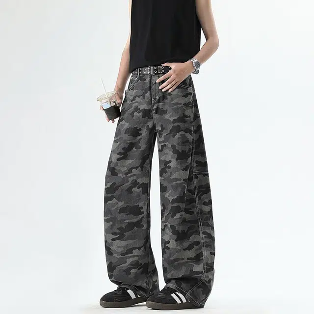 M JEANS STUDIOS 7
