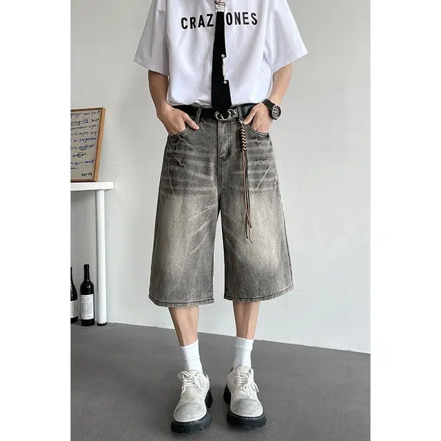 M JEANS STUDIOS 7