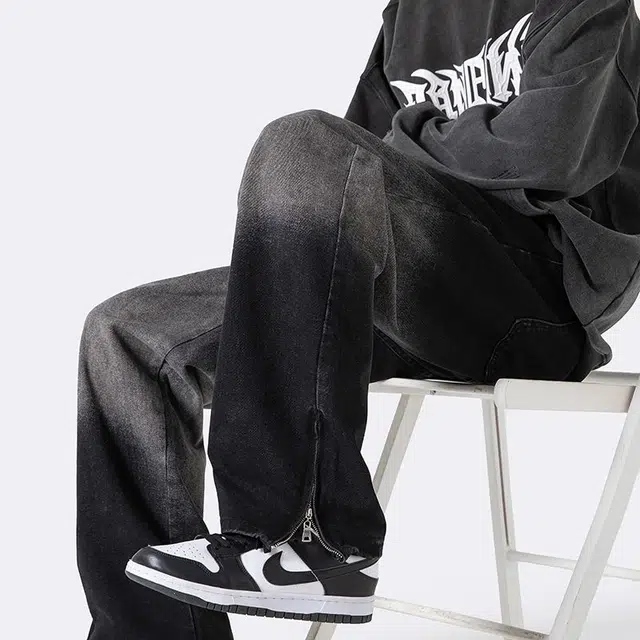 M JEANS STUDIOS 7