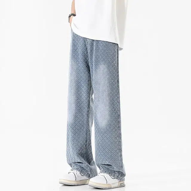 M JEANS STUDIOS 7