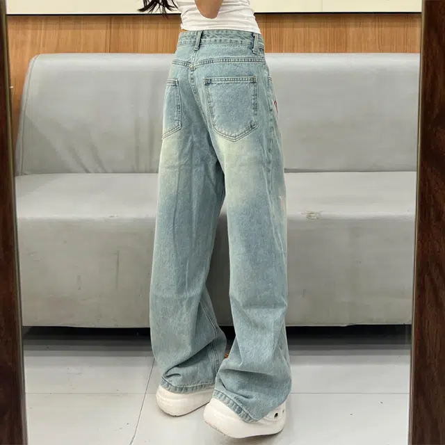 M JEANS STUDIOS 7 CleanFit