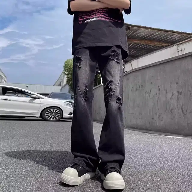M JEANS STUDIOS 7