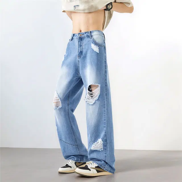 M JEANS STUDIOS 7 vibe