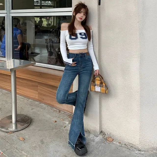 M JEANS STUDIOS 7 2025