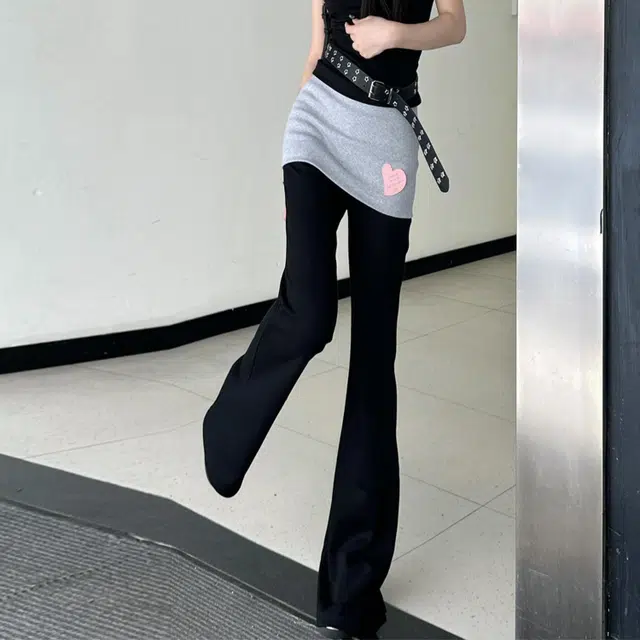 M JEANS STUDIOS 7 CleanFit