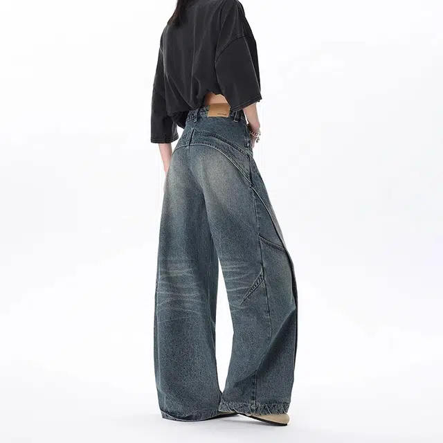 M JEANS STUDIOS 7
