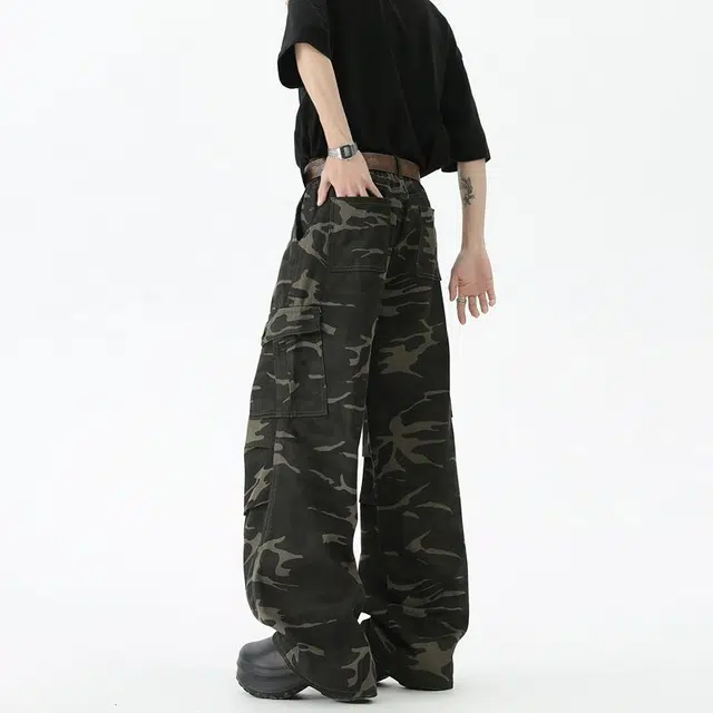 M JEANS STUDIOS 7 vibe