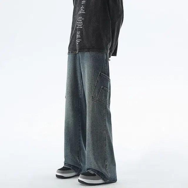 M JEANS STUDIOS 7