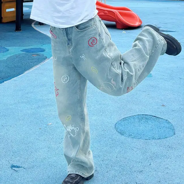 M JEANS STUDIOS 7 CleanFit