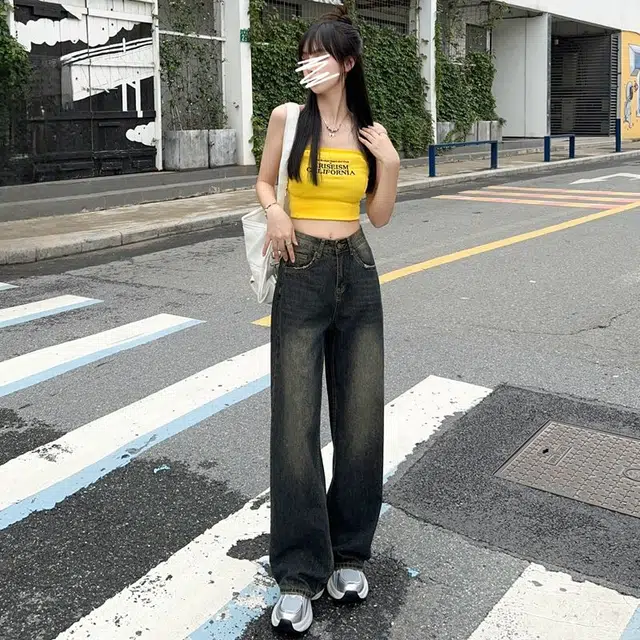 M JEANS STUDIOS 7 2025