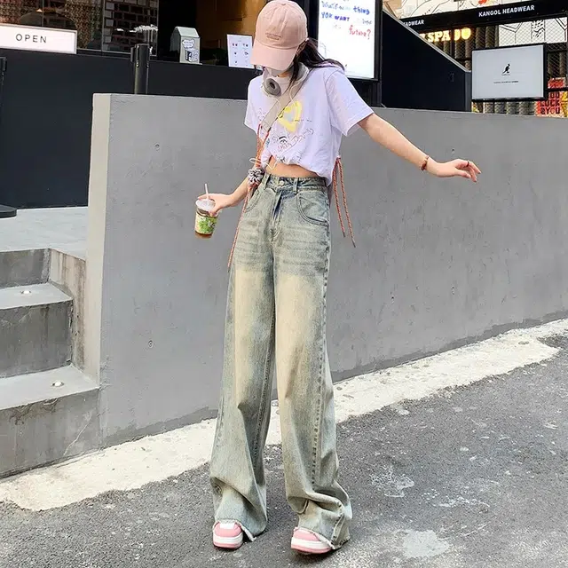 M JEANS STUDIOS 7 2025