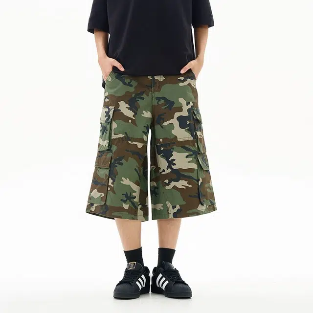 M JEANS STUDIOS 7