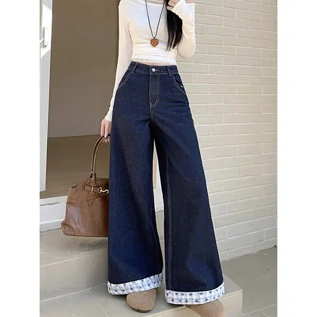 M JEANS STUDIOS 7 ins2025