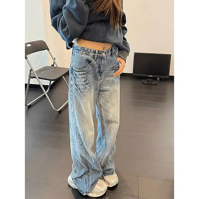 M JEANS STUDIOS 7 ins