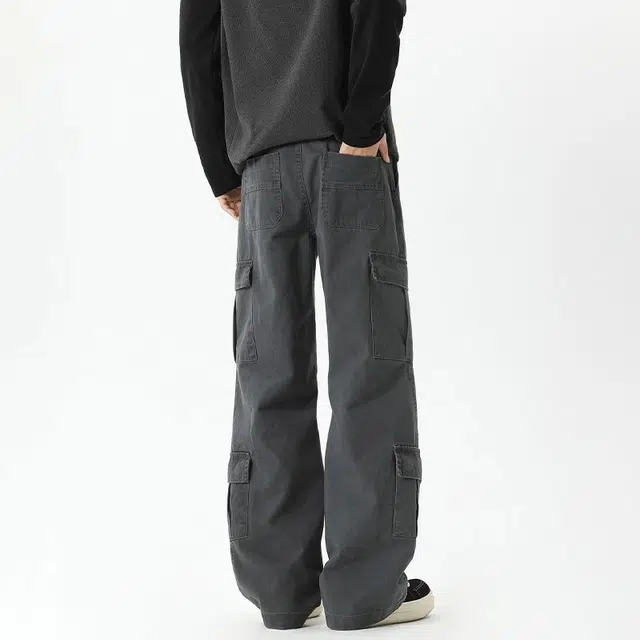 M JEANS STUDIOS 7