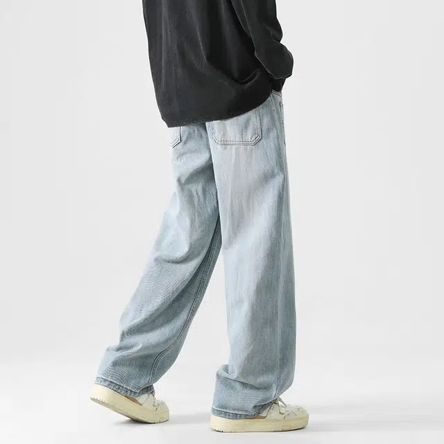 M JEANS STUDIOS 7