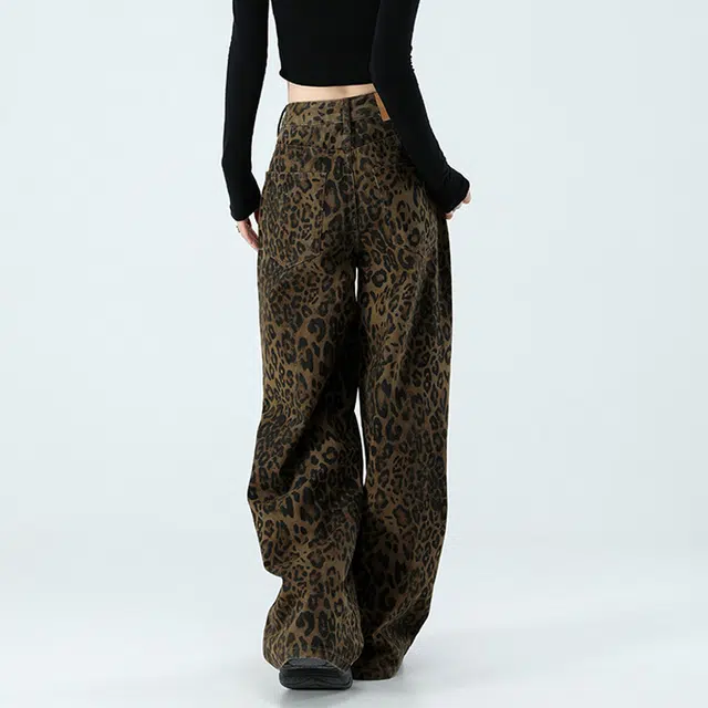 M JEANS STUDIOS 7 CleanFit