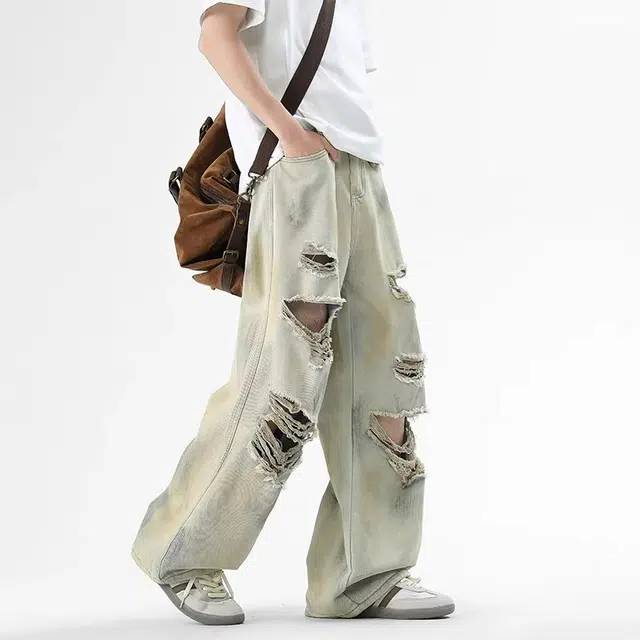 M JEANS STUDIOS 7