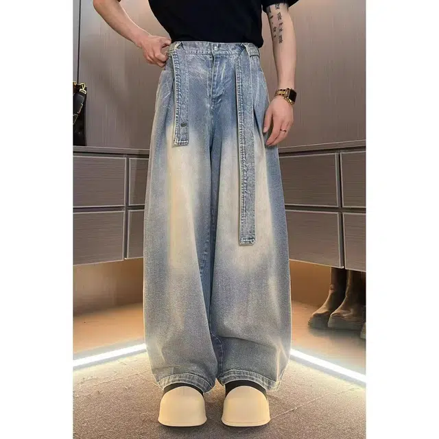 M JEANS STUDIOS 7 vibe