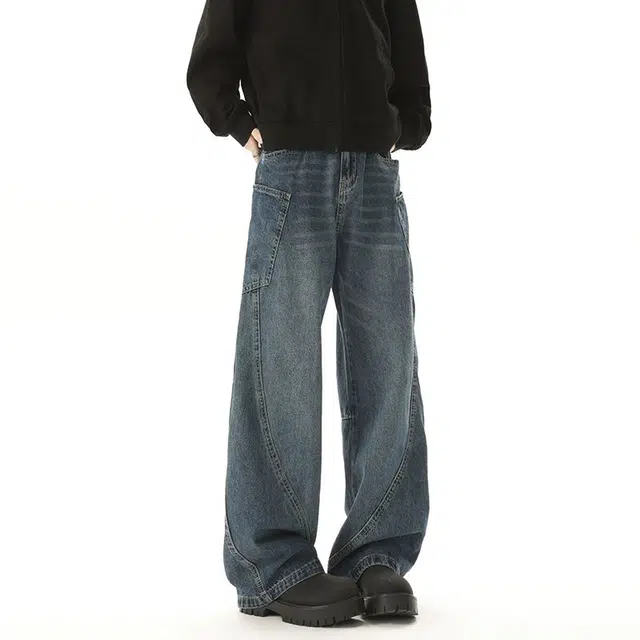 M JEANS STUDIOS 7