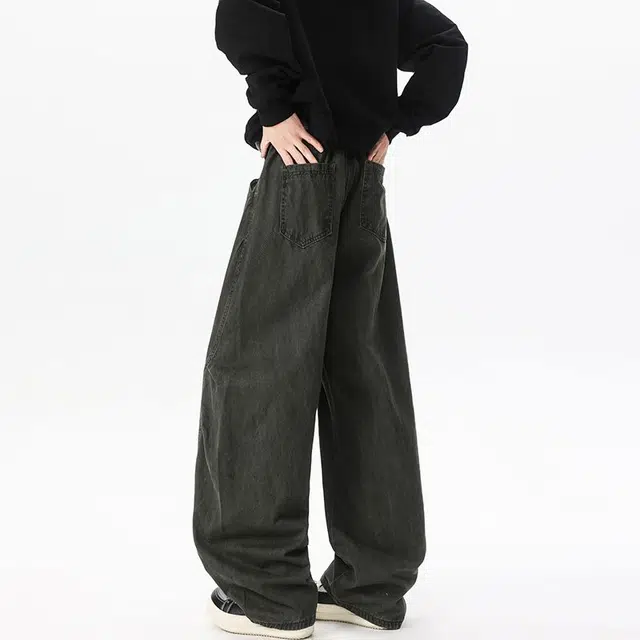 M JEANS STUDIOS 7