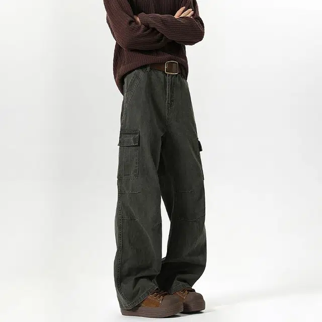 M JEANS STUDIOS 7
