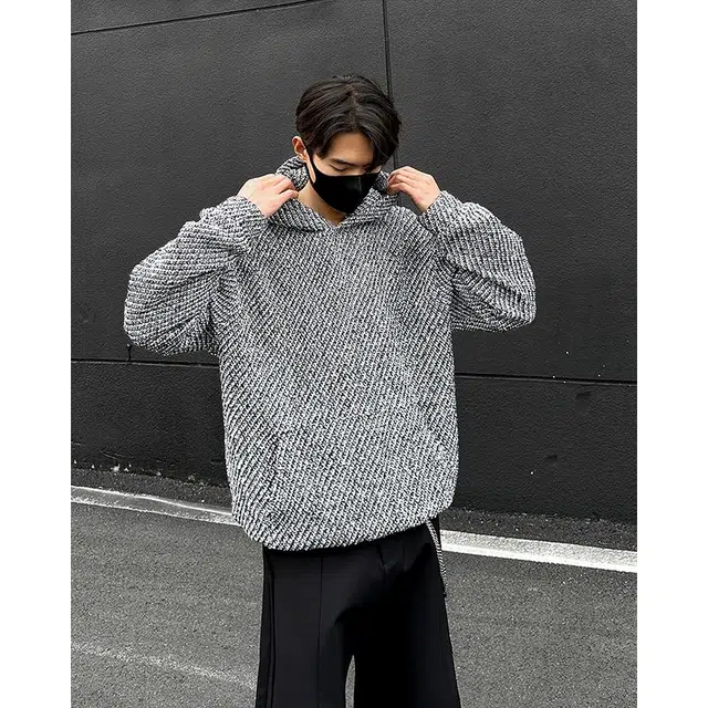 M JEANS STUDIOS 7