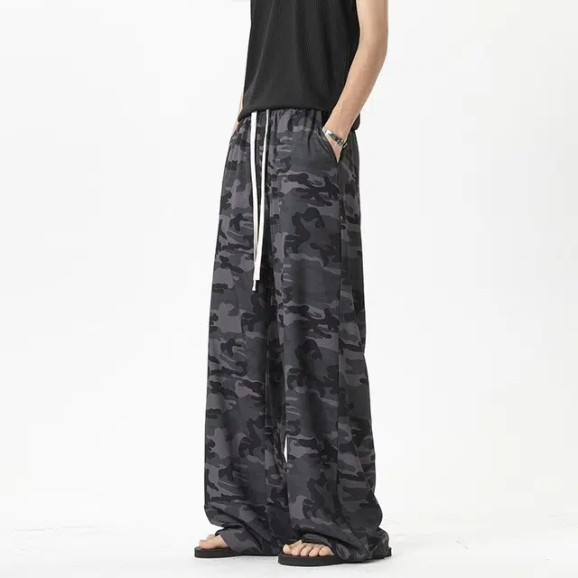 M JEANS STUDIOS 7