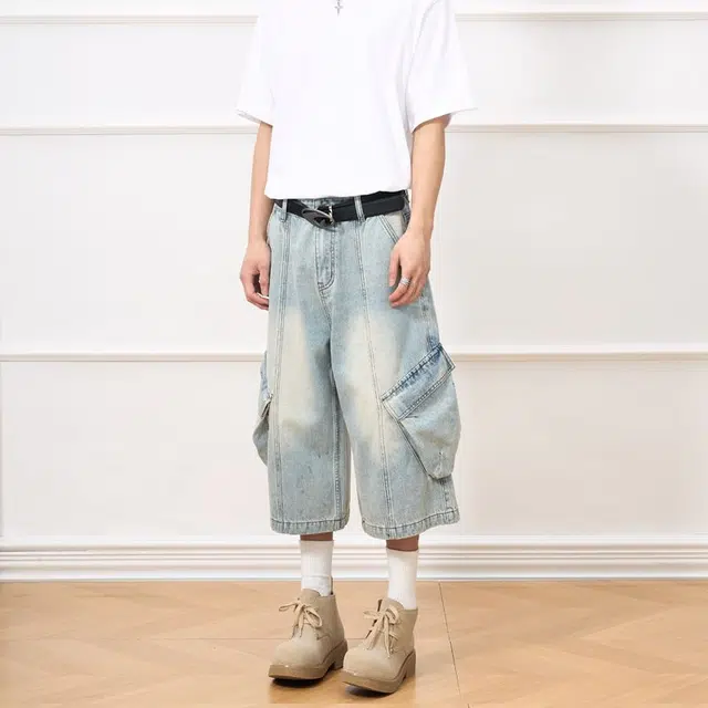 M JEANS STUDIOS 7 vibe