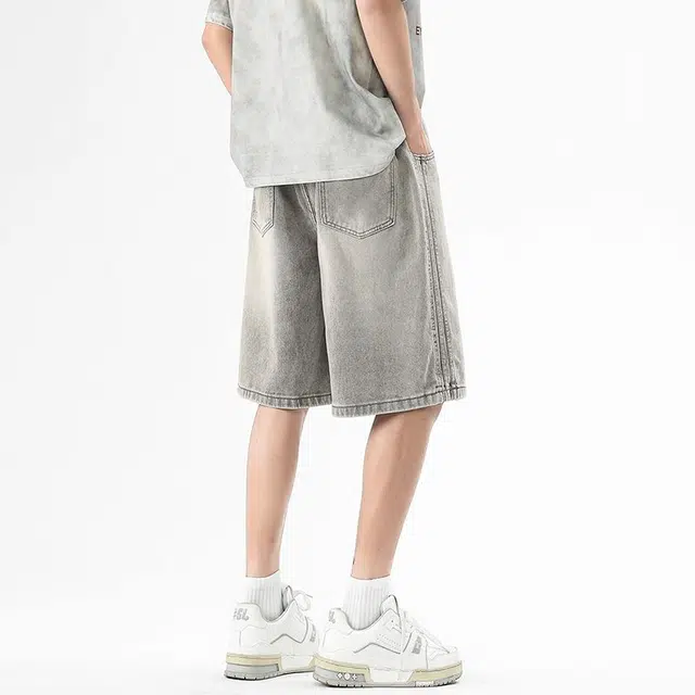 M JEANS STUDIOS 7